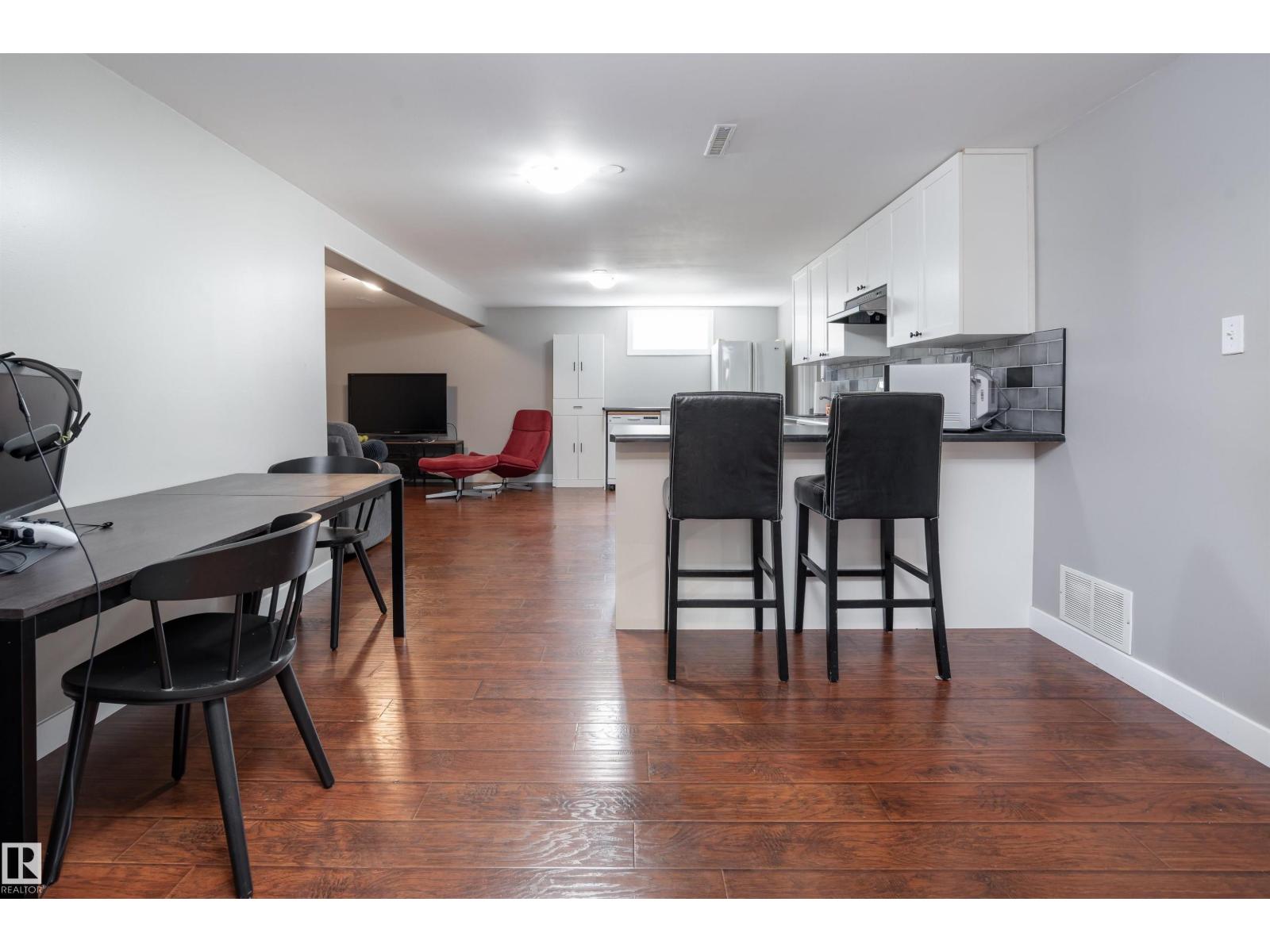 Photo 23 of 13712 63 St Nw, Edmonton AB