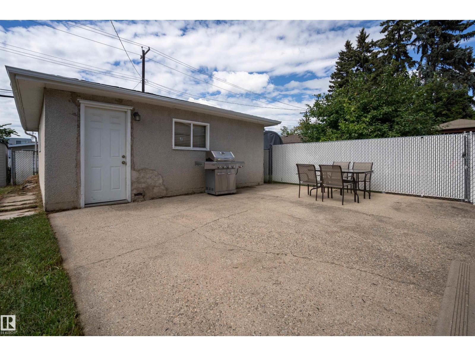 Photo 42 of 13712 63 St Nw, Edmonton AB