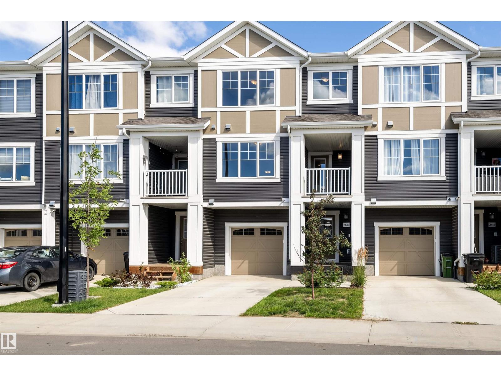 Photo 30 of 20516 21 Av Nw, Edmonton AB
