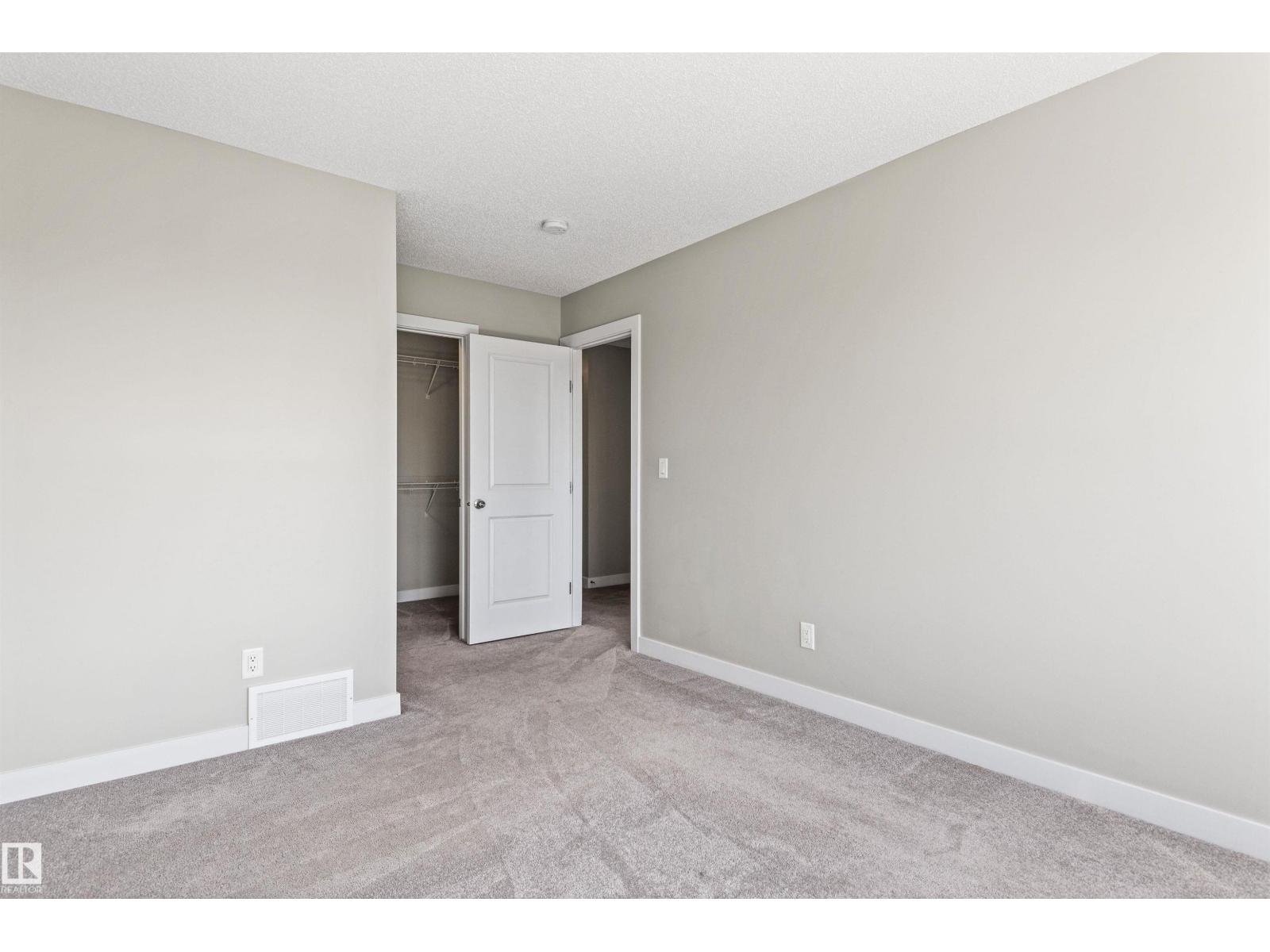 Photo 7 of 20516 21 Av Nw, Edmonton AB