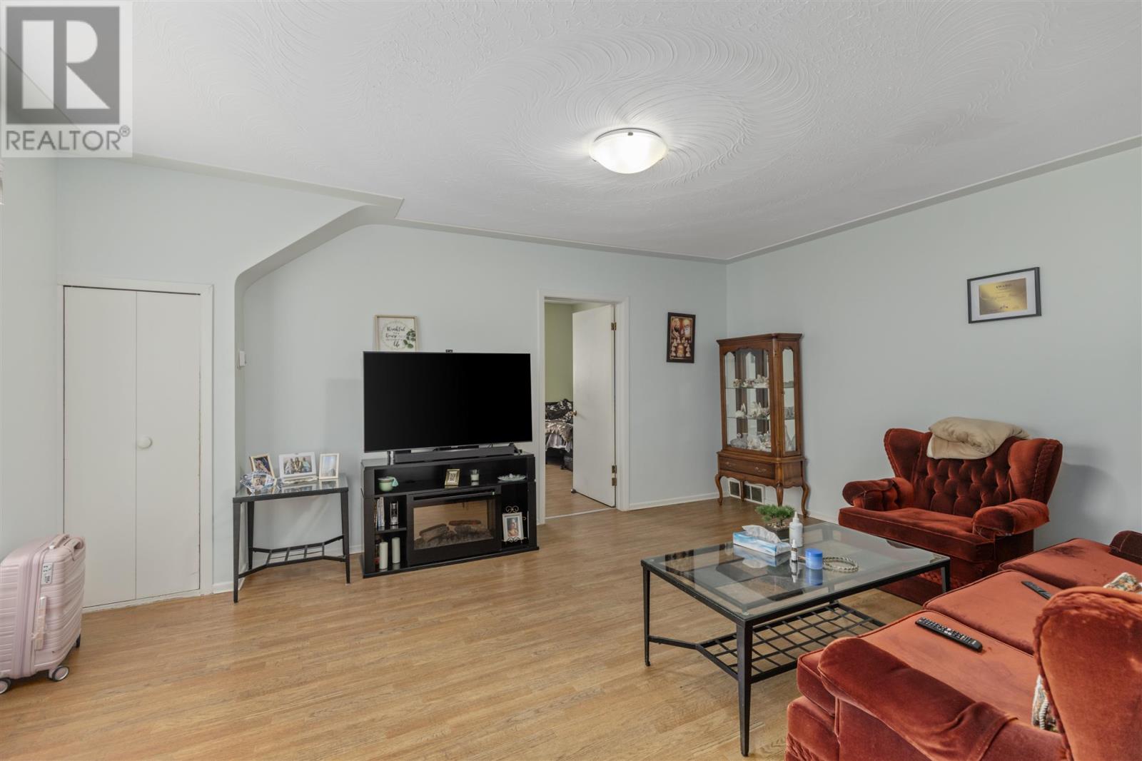 Photo 23 of 48 Wellington St W, Sault Ste Marie ON