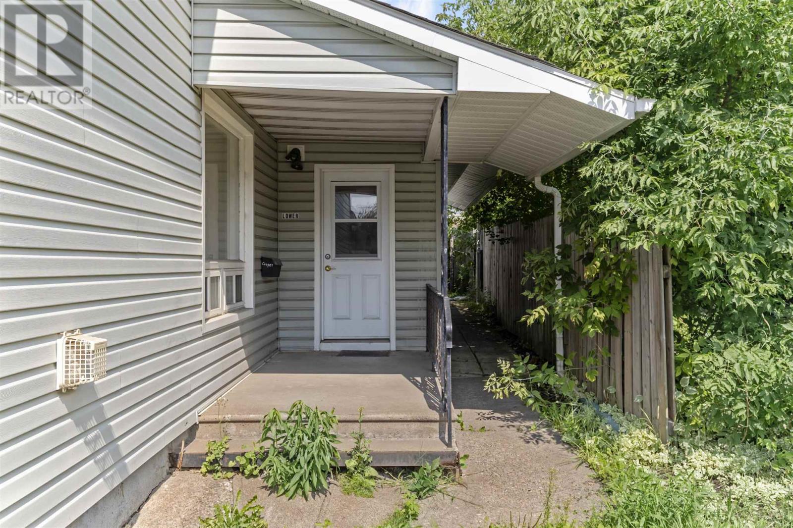 Photo 19 of 48 Wellington St W, Sault Ste Marie ON