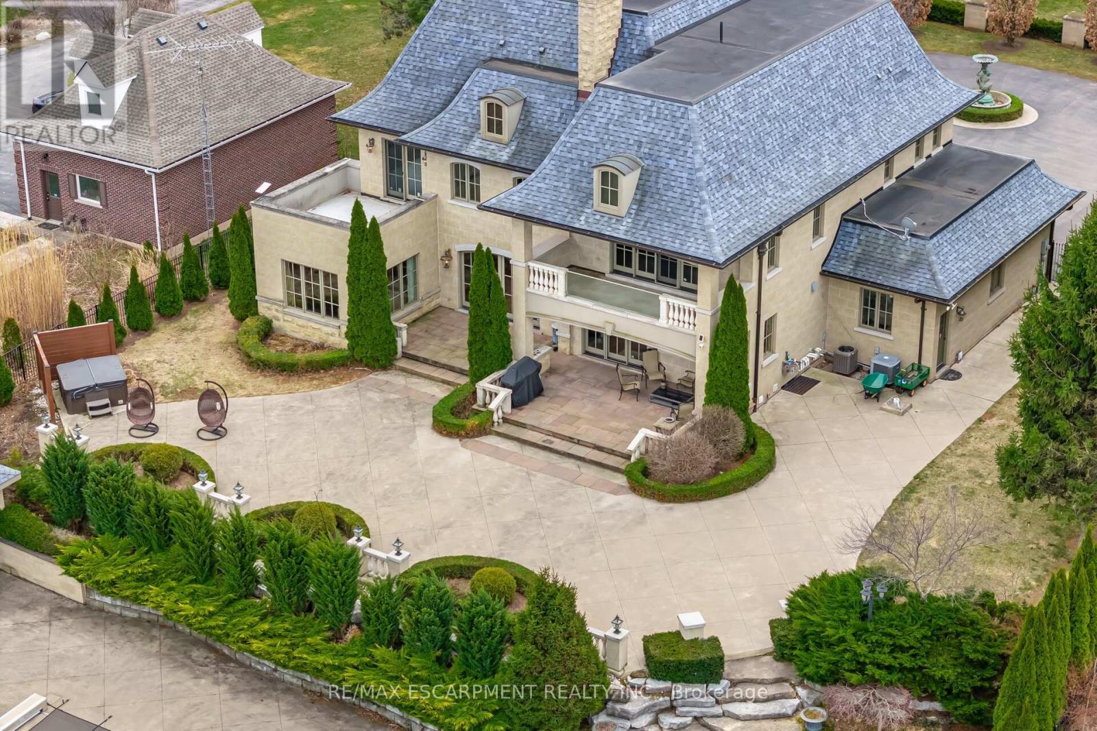 Photo 9 of 5545 Blezard Drive, Lincoln ON