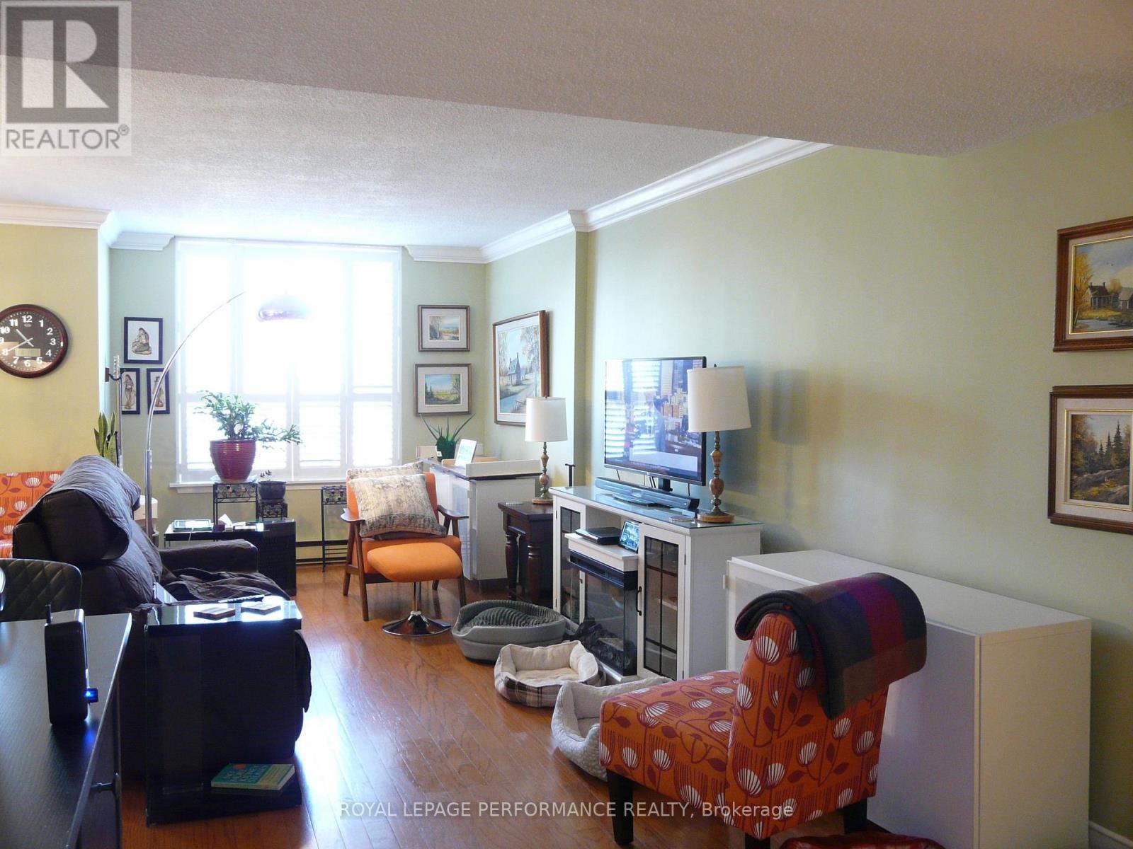 Photo 27 of 404 200 Lafontaine Avenue, Ottawa ON