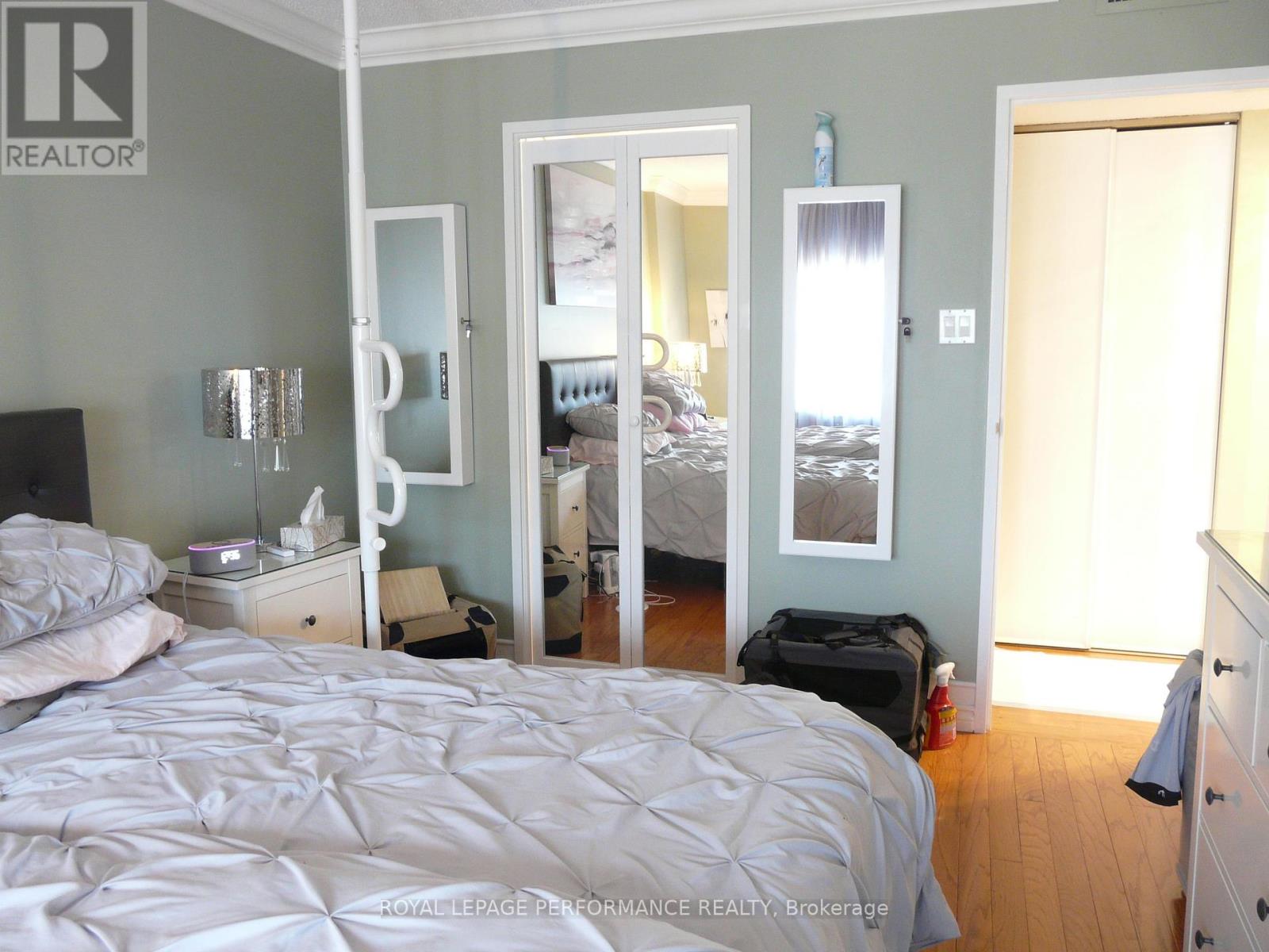 Photo 24 of 404 200 Lafontaine Avenue, Ottawa ON