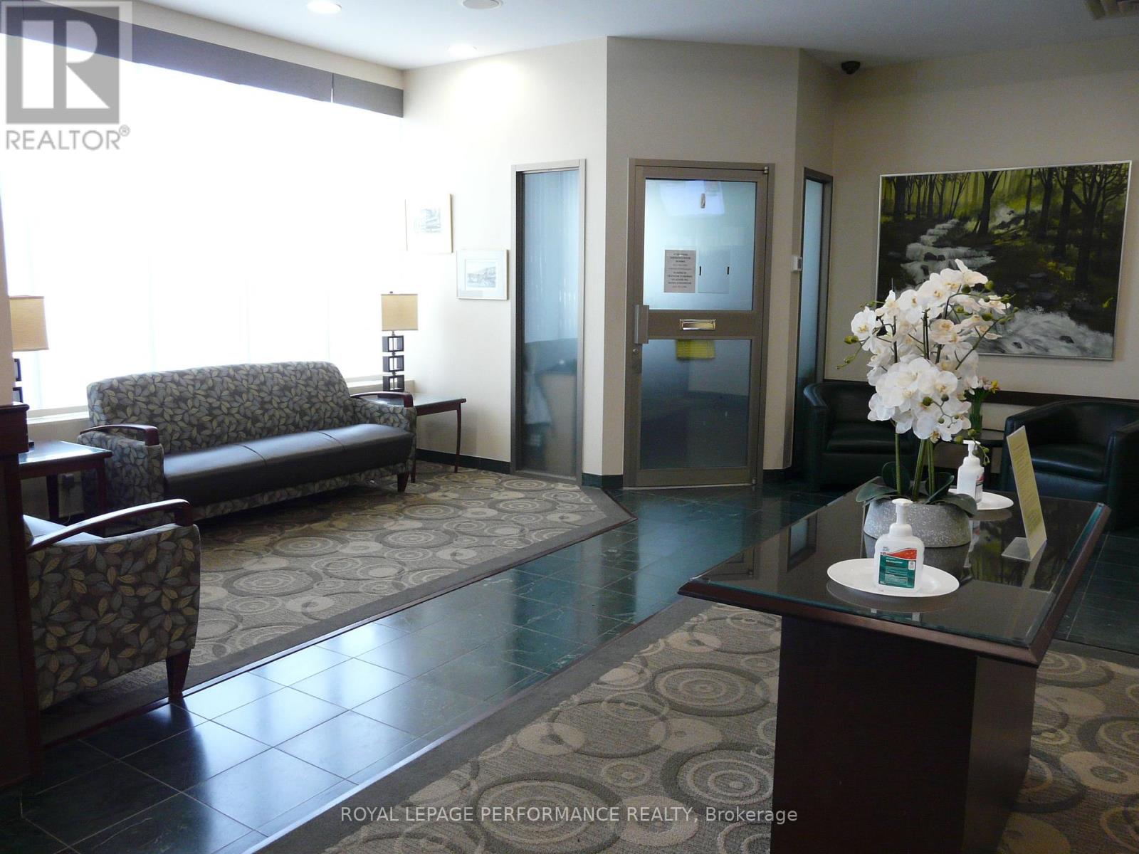 Photo 37 of 404 200 Lafontaine Avenue, Ottawa ON