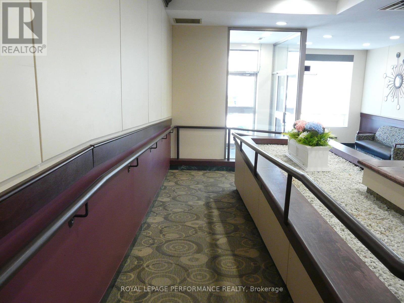 Photo 16 of 404 200 Lafontaine Avenue, Ottawa ON