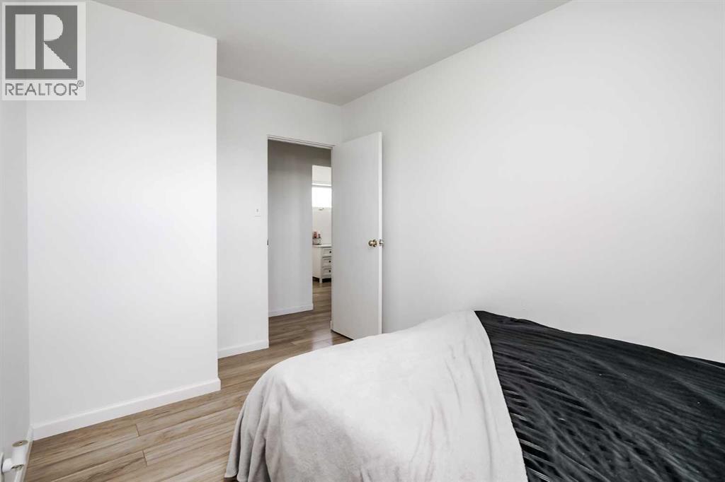 Single Family House for Sale in   Street NE Winston Heights/Mountview Calgary 