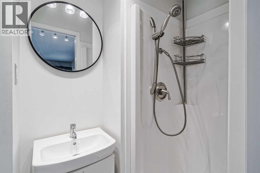 Single Family House for Sale in   Street NE Winston Heights/Mountview Calgary 