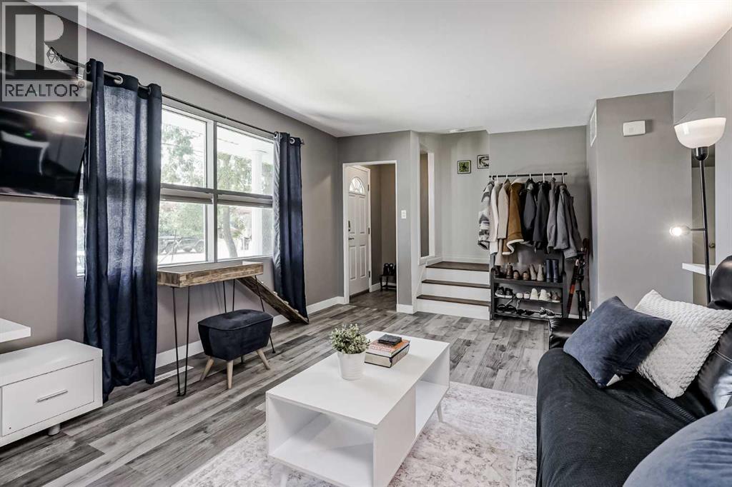 Single Family House for Sale in   Street NE Winston Heights/Mountview Calgary 