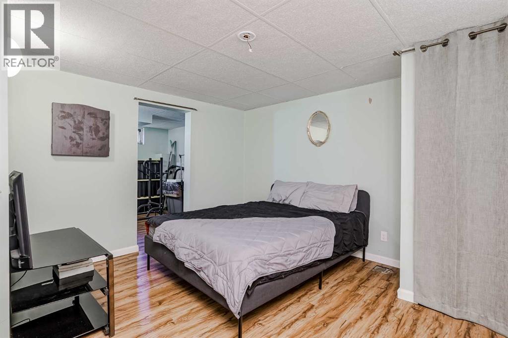 Single Family House for Sale in   Street NE Winston Heights/Mountview Calgary 