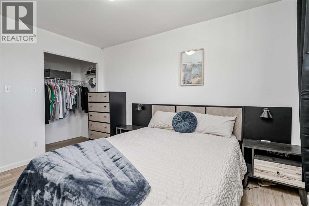 Single Family House for Sale in   Street NE Winston Heights/Mountview Calgary 