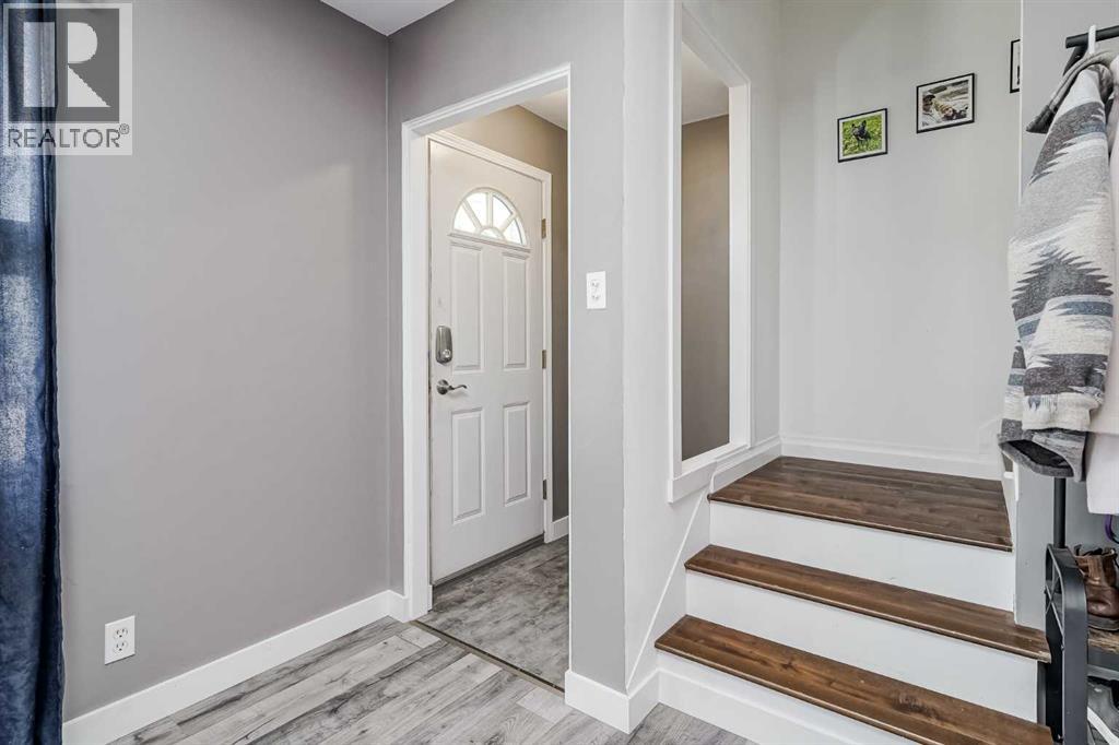 Single Family House for Sale in   Street NE Winston Heights/Mountview Calgary 