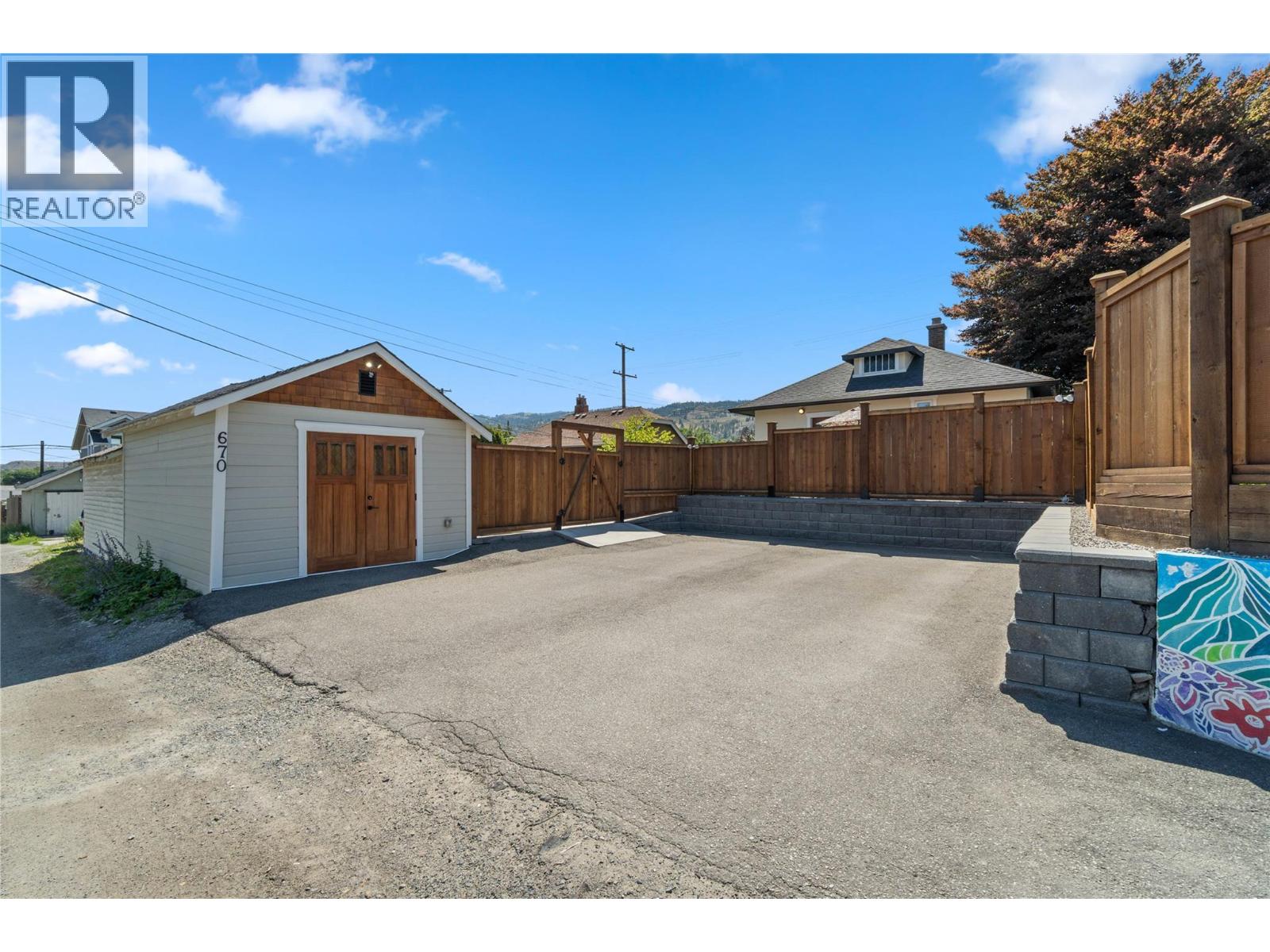 Photo 55 of 670 Columbia Street, Kamloops BC