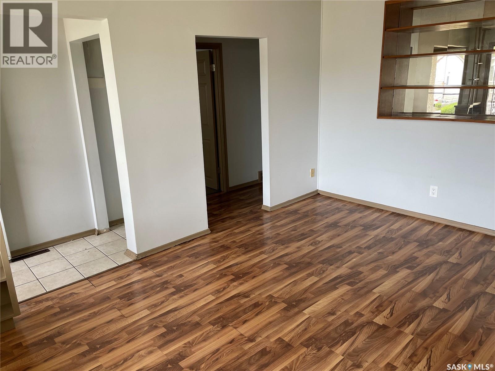 Photo 8 of 27 25 Cushing Crescent, Regina SK