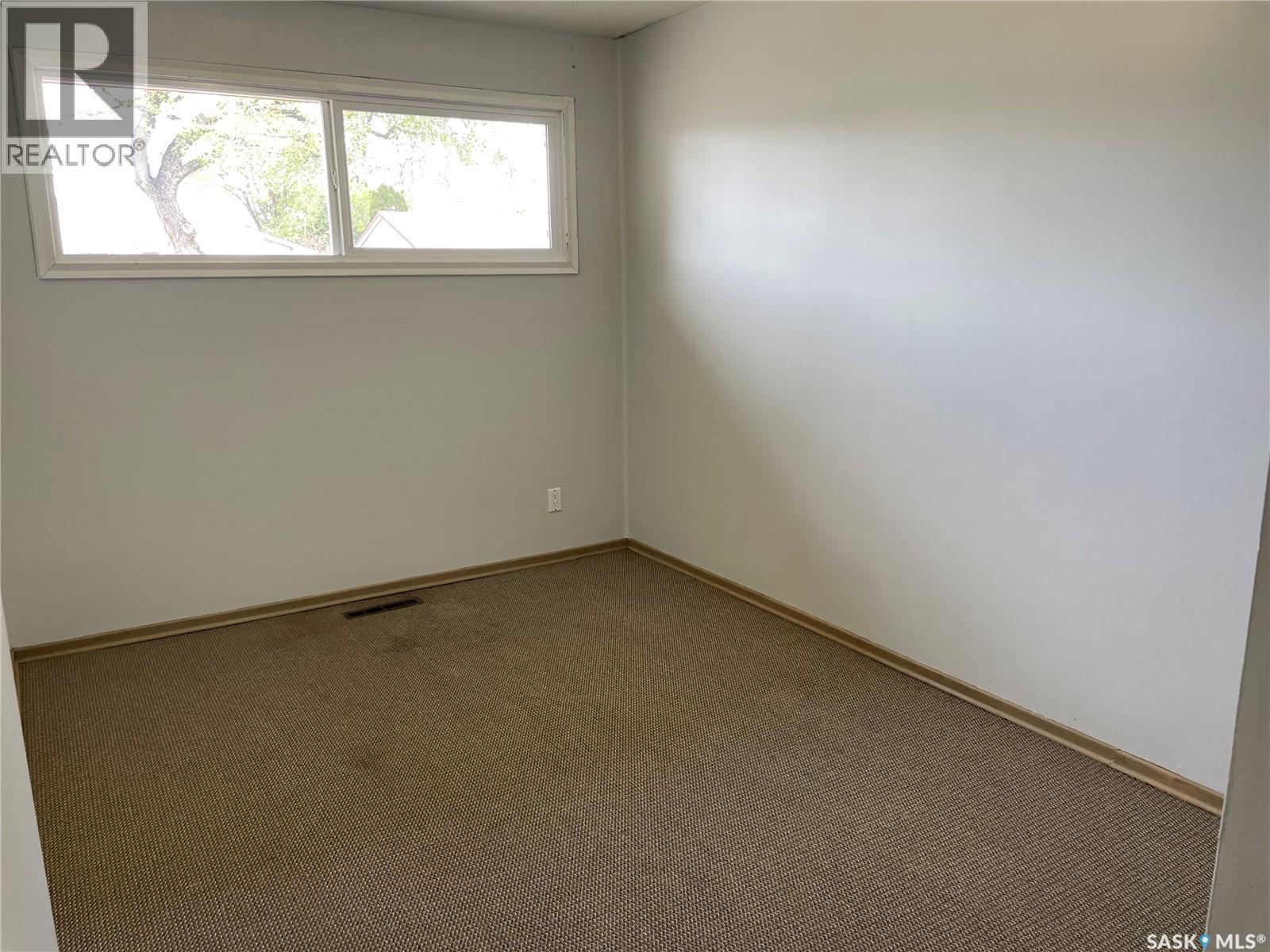 Photo 29 of 27 25 Cushing Crescent, Regina SK