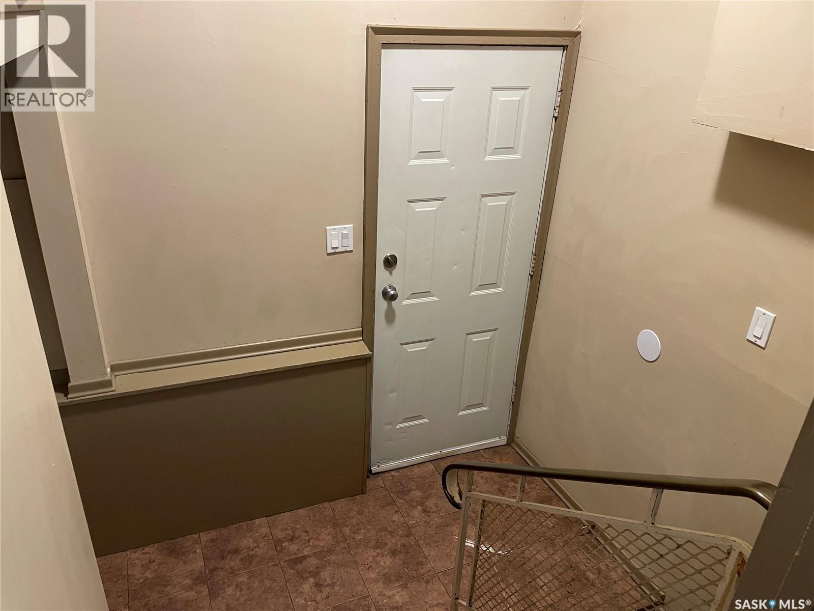 Photo 9 of 27 25 Cushing Crescent, Regina SK