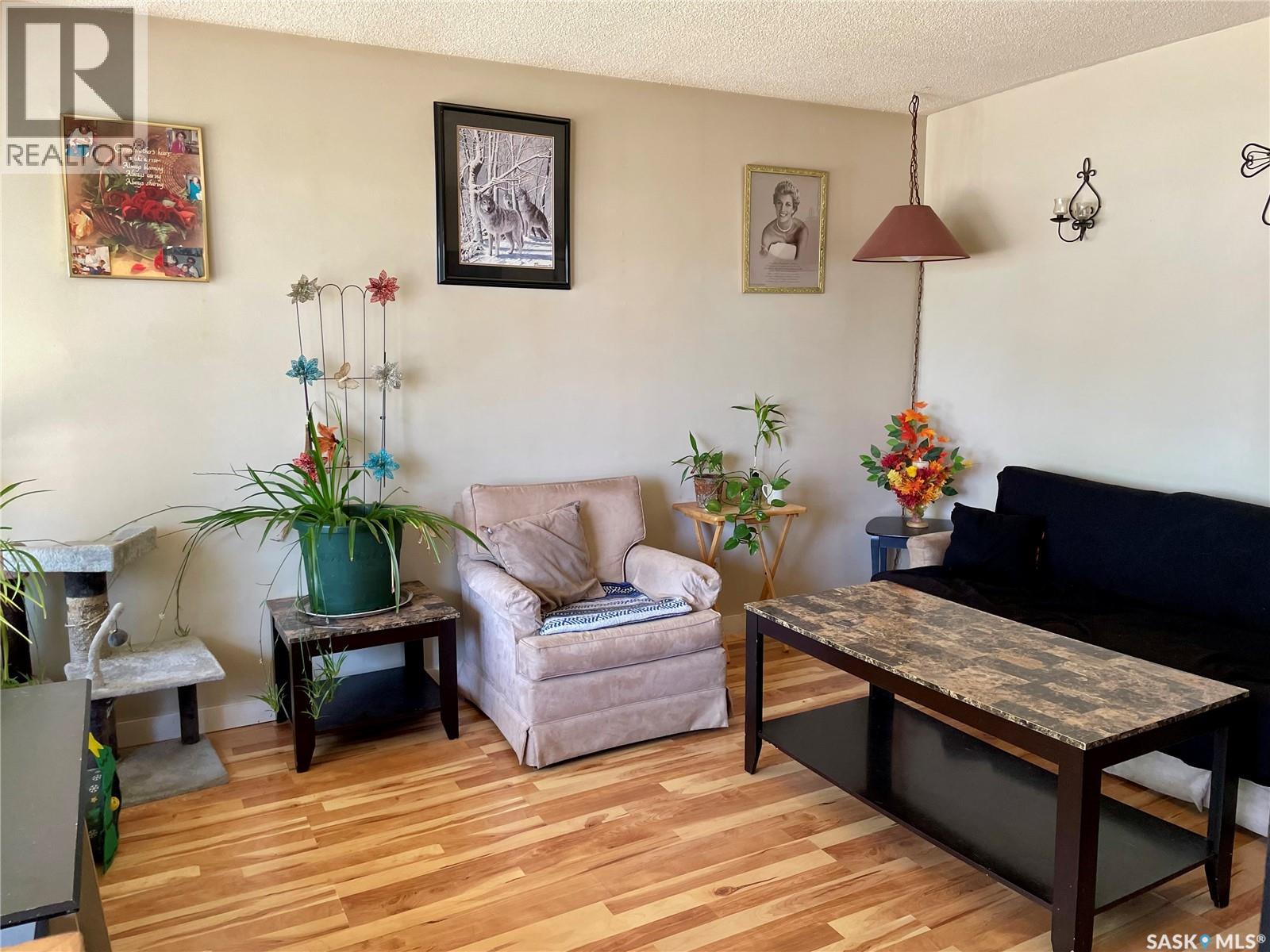 Photo 11 of 27 25 Cushing Crescent, Regina SK