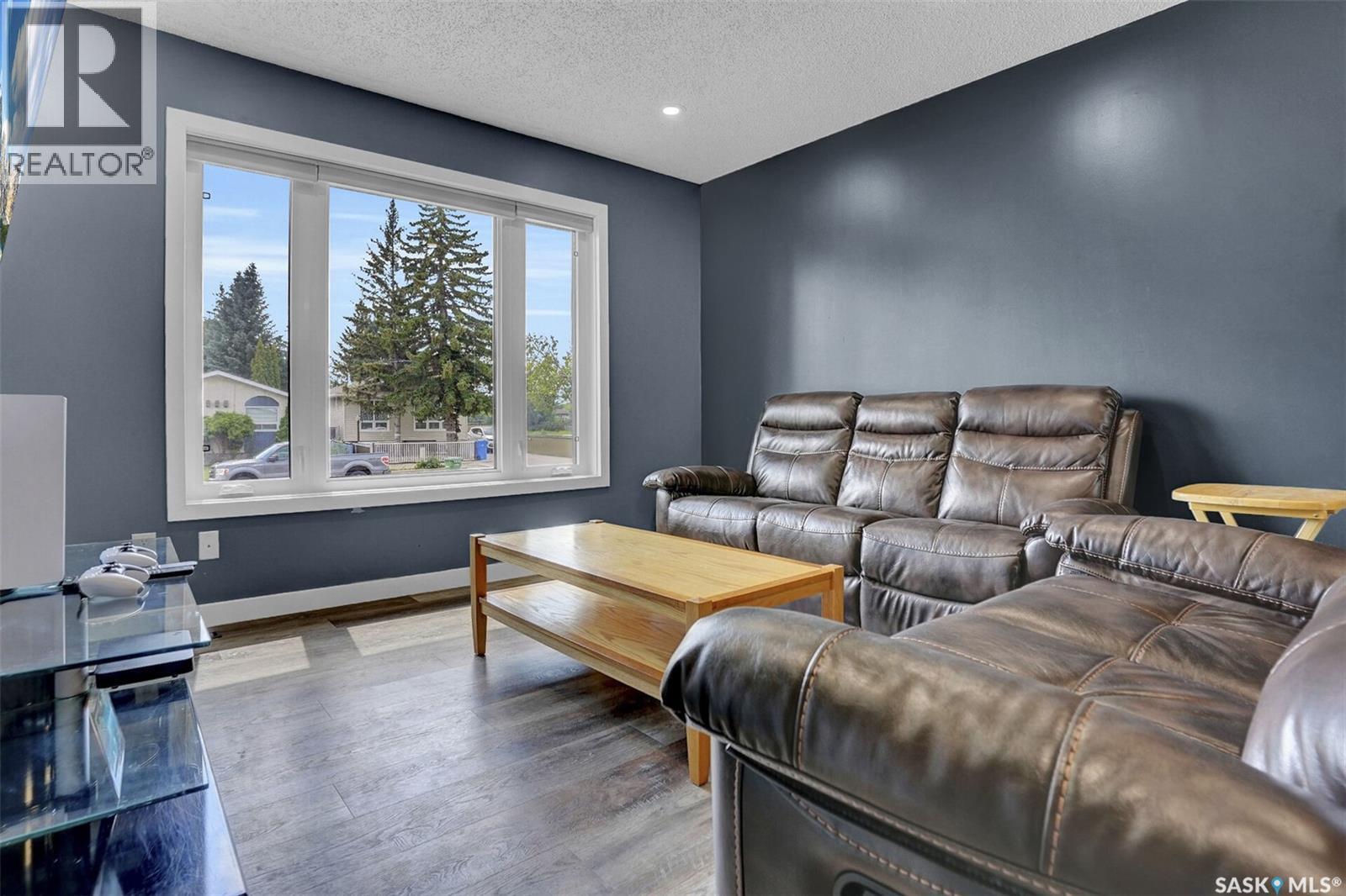 Photo 19 of 586 Rink Avenue, Regina SK