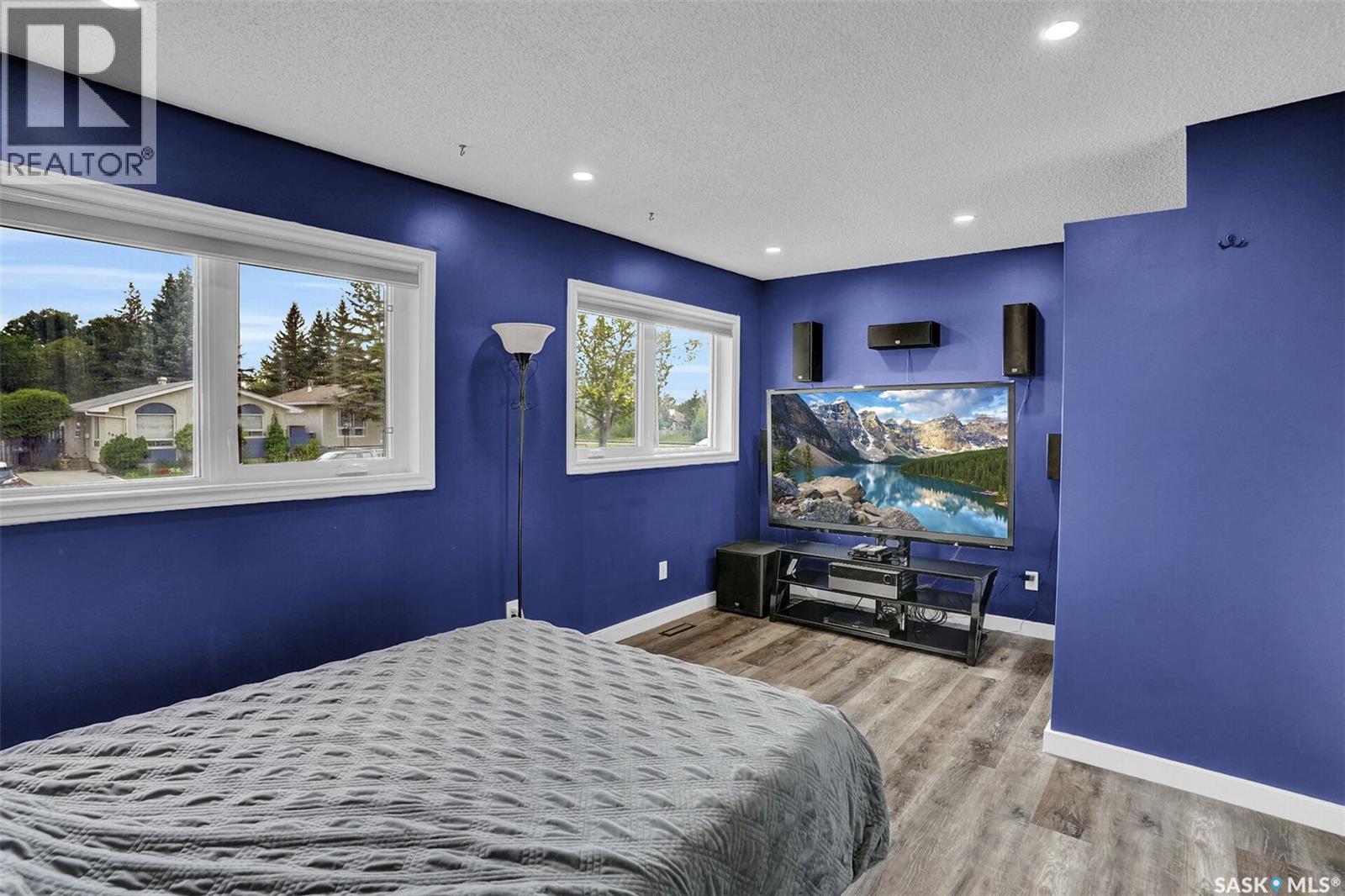 Photo 42 of 586 Rink Avenue, Regina SK