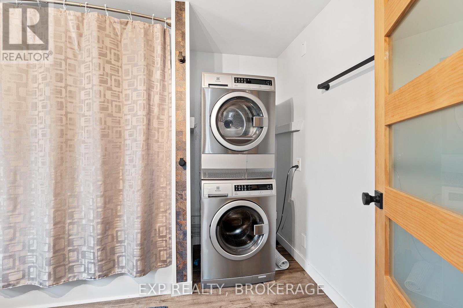 Photo 6 of 7993 Perth Road, Frontenac ON