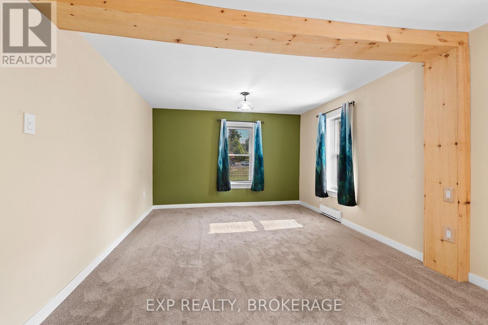 Photo 8 of 7993 Perth Road, Frontenac ON