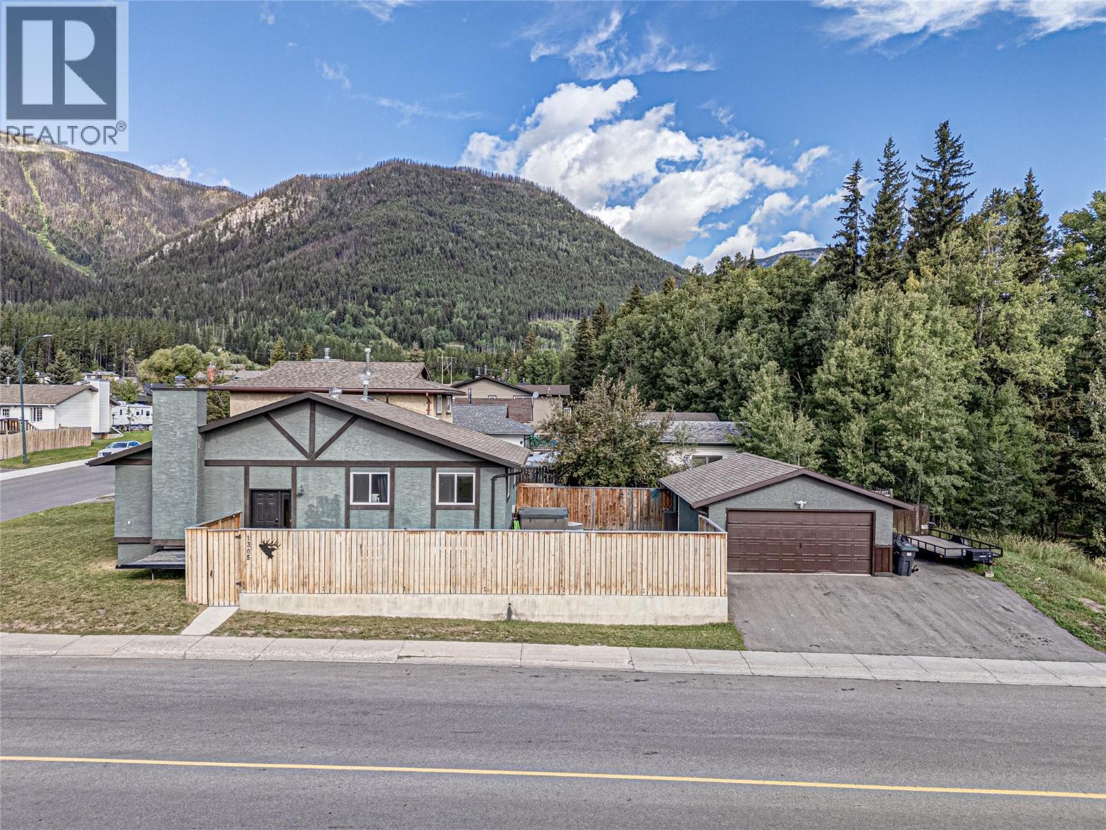 Photo 51 of 1305 Pinyon Road, Sparwood BC