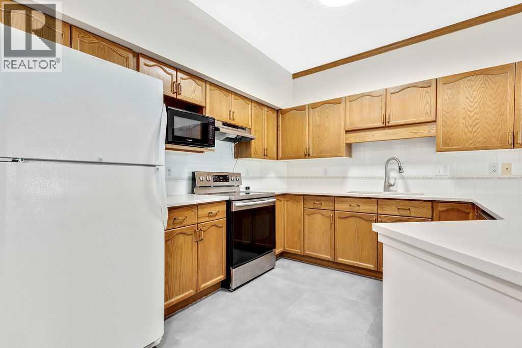 Single Family House for Sale in   Lincoln Way SW Lincoln Park Calgary 