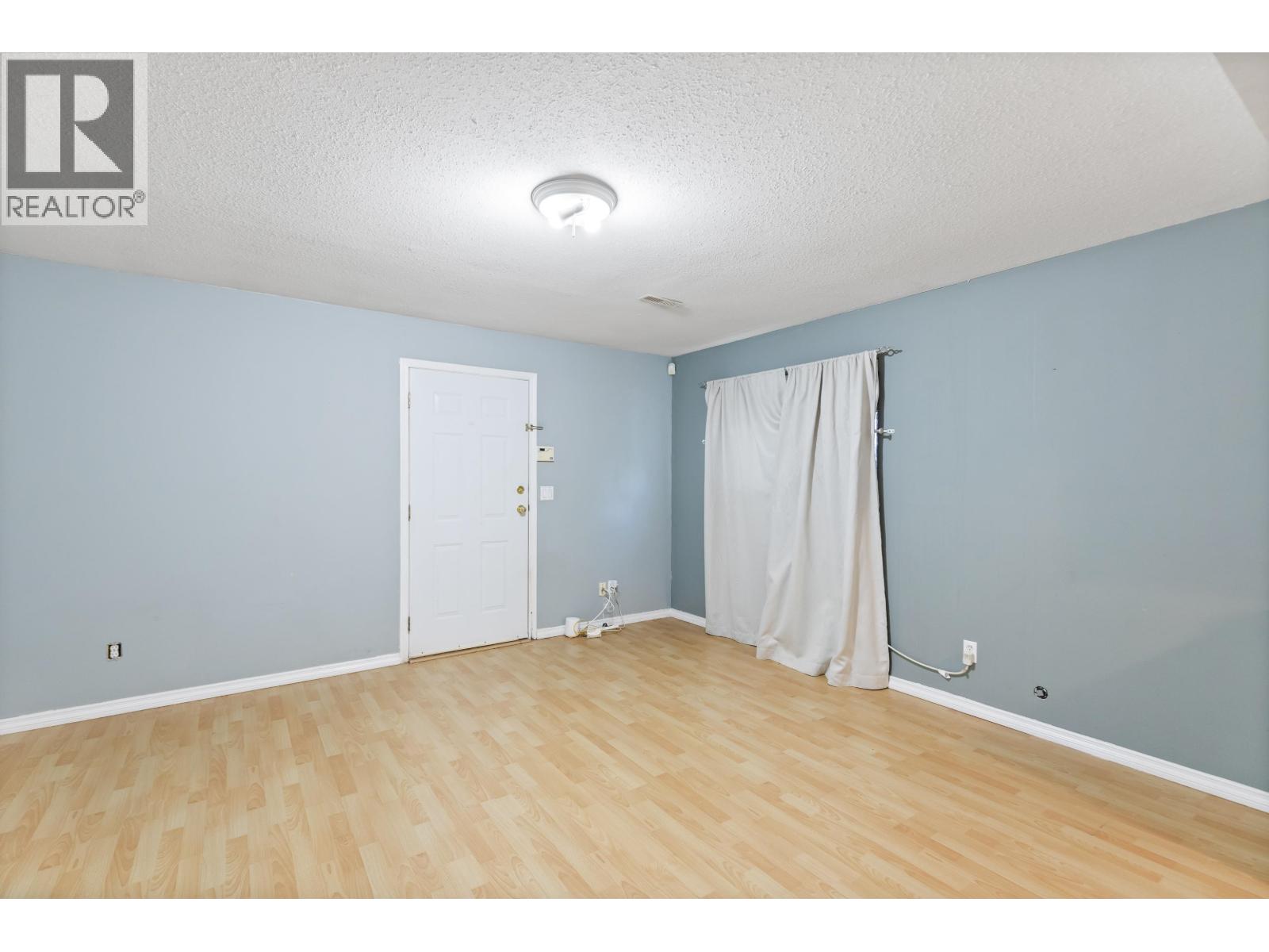 Photo 20 of 20660 Thorne Avenue, Maple Ridge BC