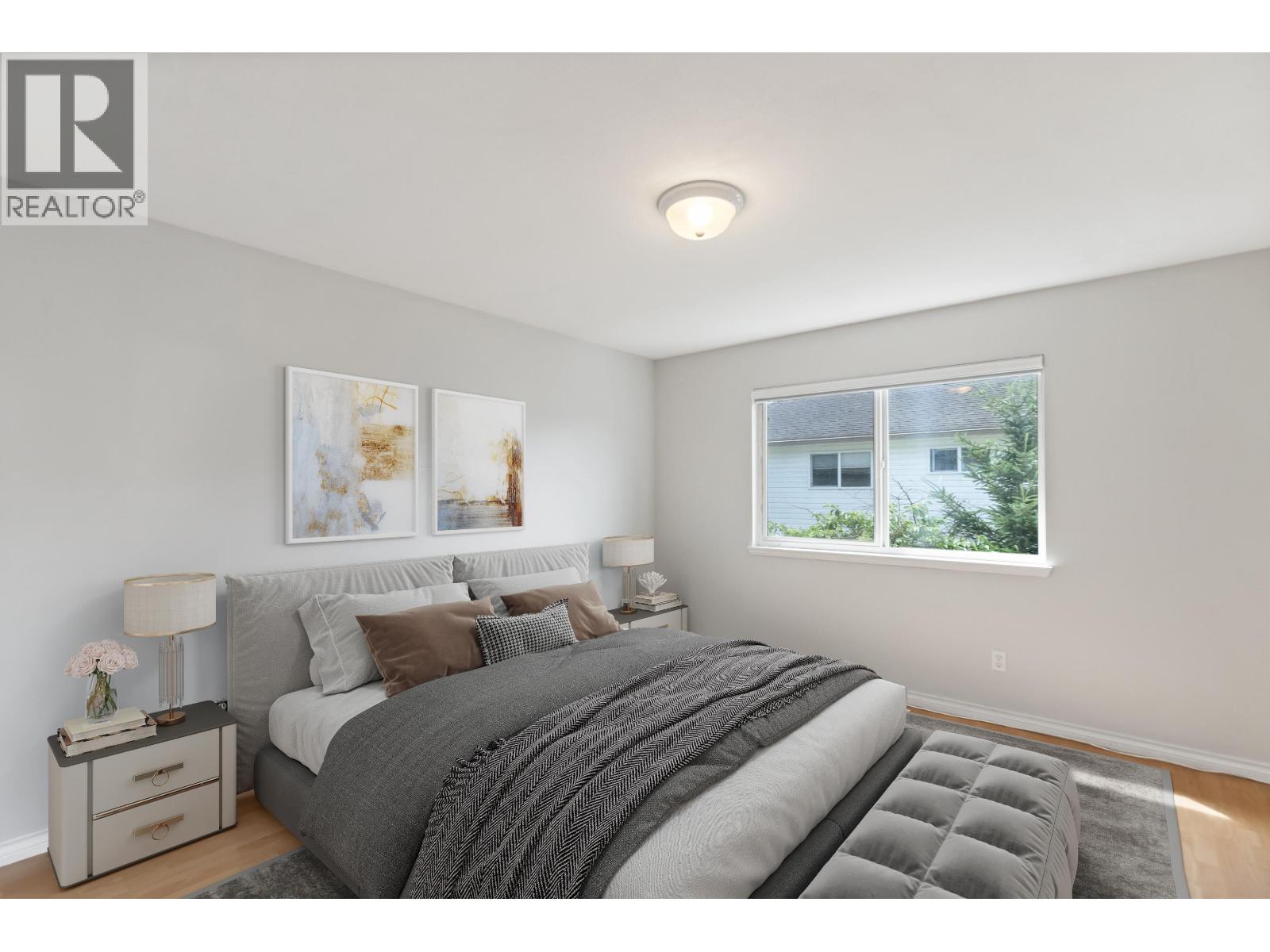 Photo 14 of 20660 Thorne Avenue, Maple Ridge BC