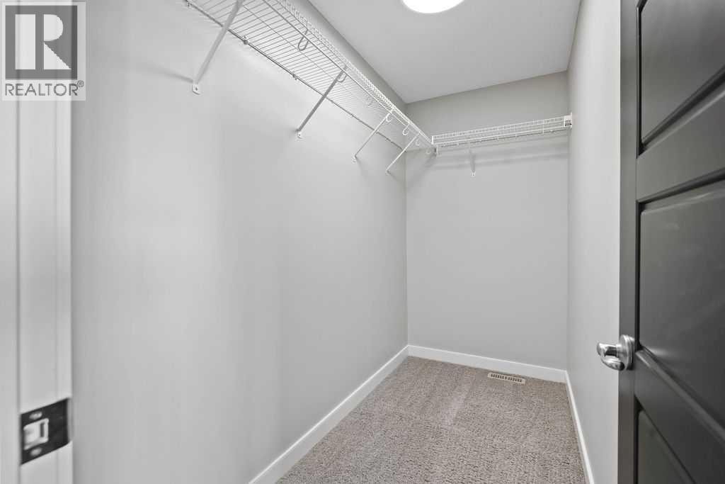 Single Family House for Sale in  Evanspark Gardens NW Evanston Calgary 