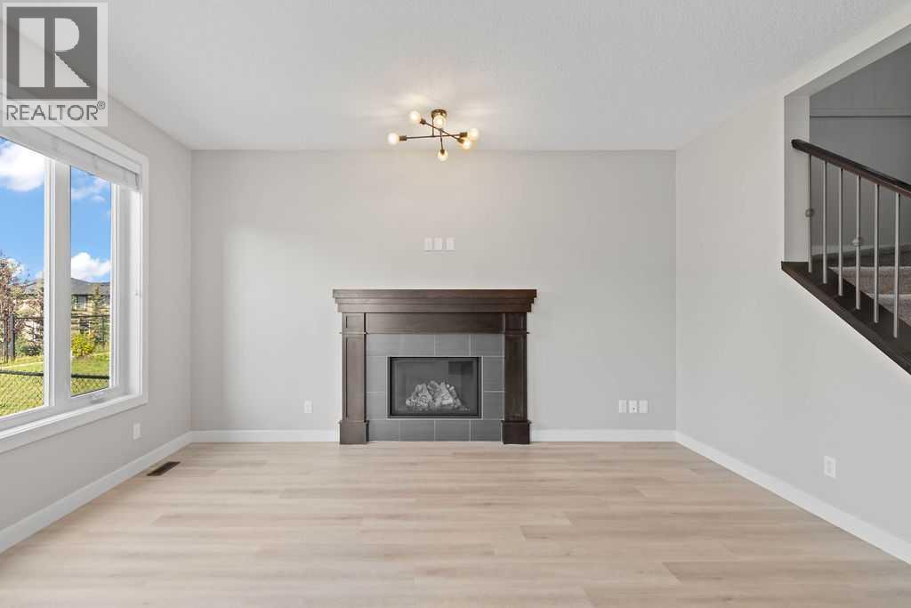 Single Family House for Sale in  Evanspark Gardens NW Evanston Calgary 
