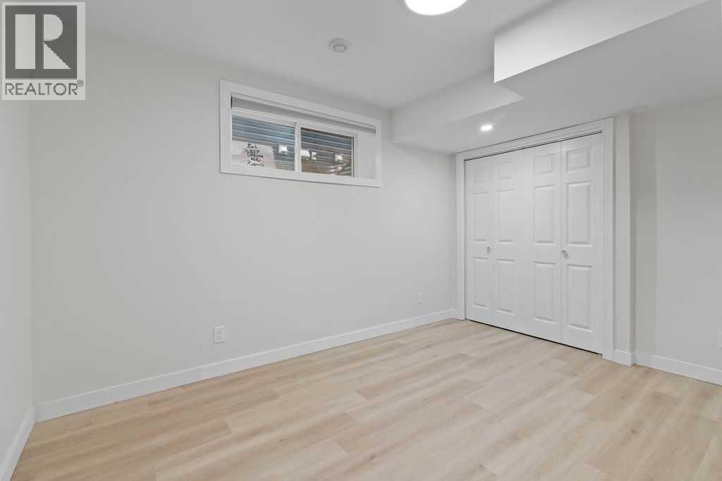 Single Family House for Sale in  Evanspark Gardens NW Evanston Calgary 