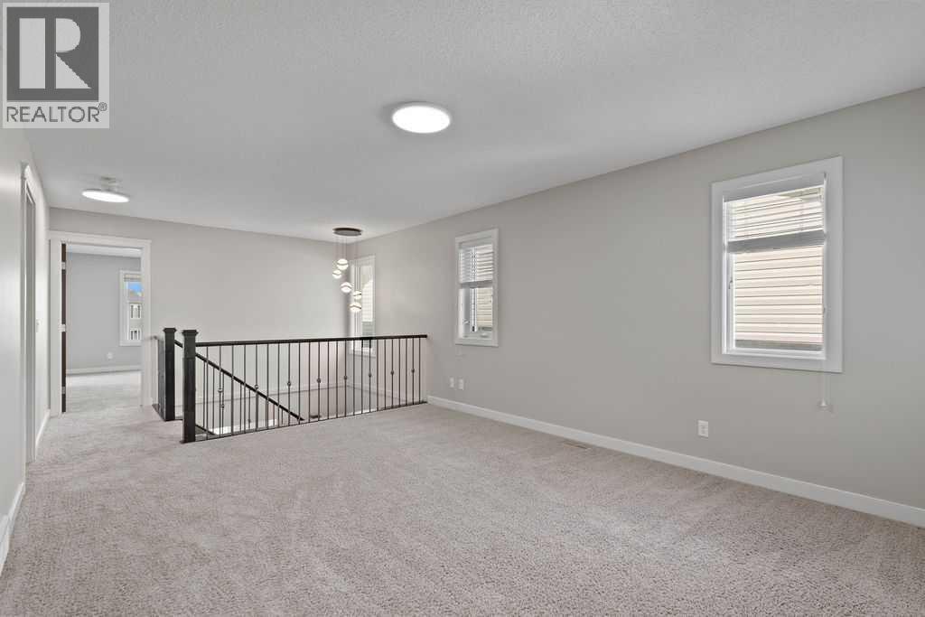 Single Family House for Sale in  Evanspark Gardens NW Evanston Calgary 