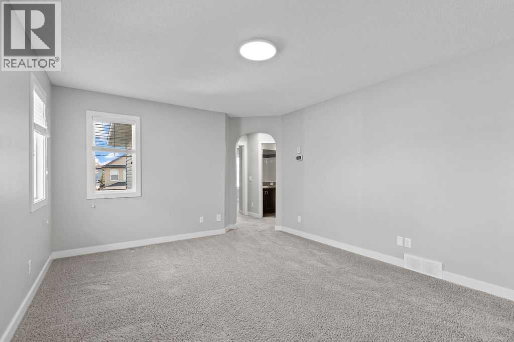 Single Family House for Sale in  Evanspark Gardens NW Evanston Calgary 