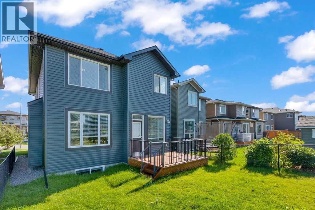Single Family House for Sale in  Evanspark Gardens NW Evanston Calgary 
