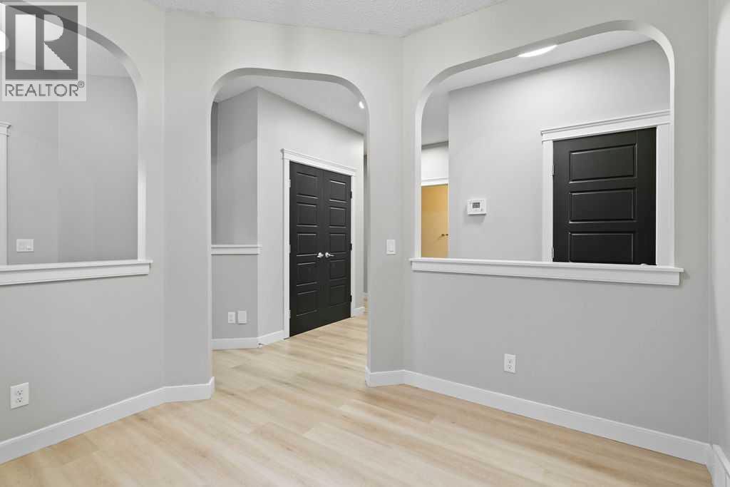 Single Family House for Sale in  Evanspark Gardens NW Evanston Calgary 