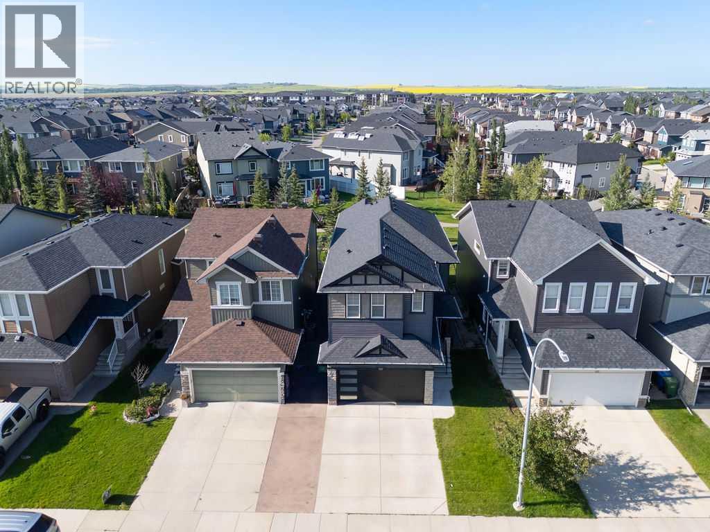 Single Family House for Sale in  Evanspark Gardens NW Evanston Calgary 