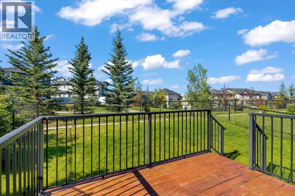 Single Family House for Sale in  Evanspark Gardens NW Evanston Calgary 