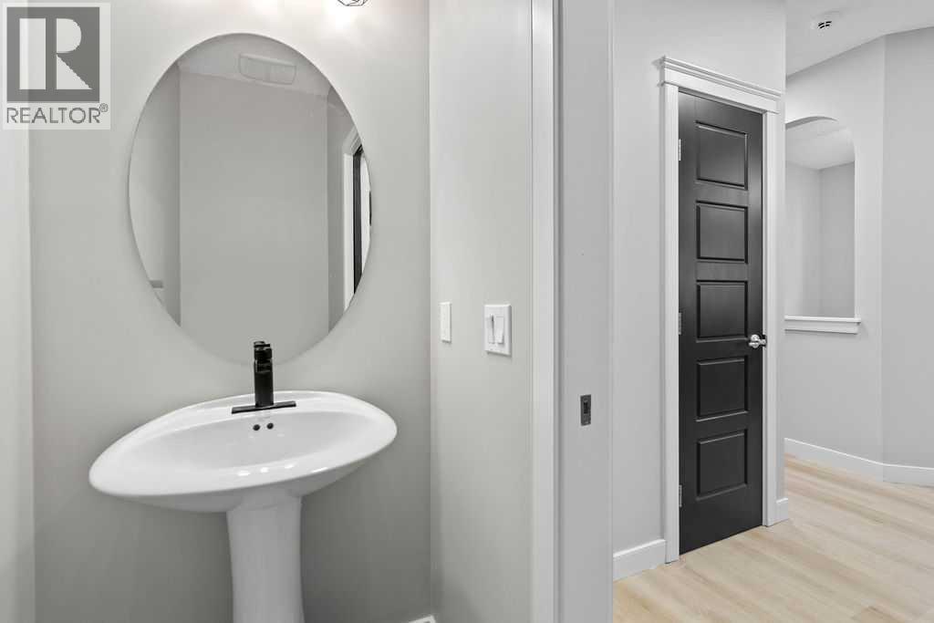 Single Family House for Sale in  Evanspark Gardens NW Evanston Calgary 