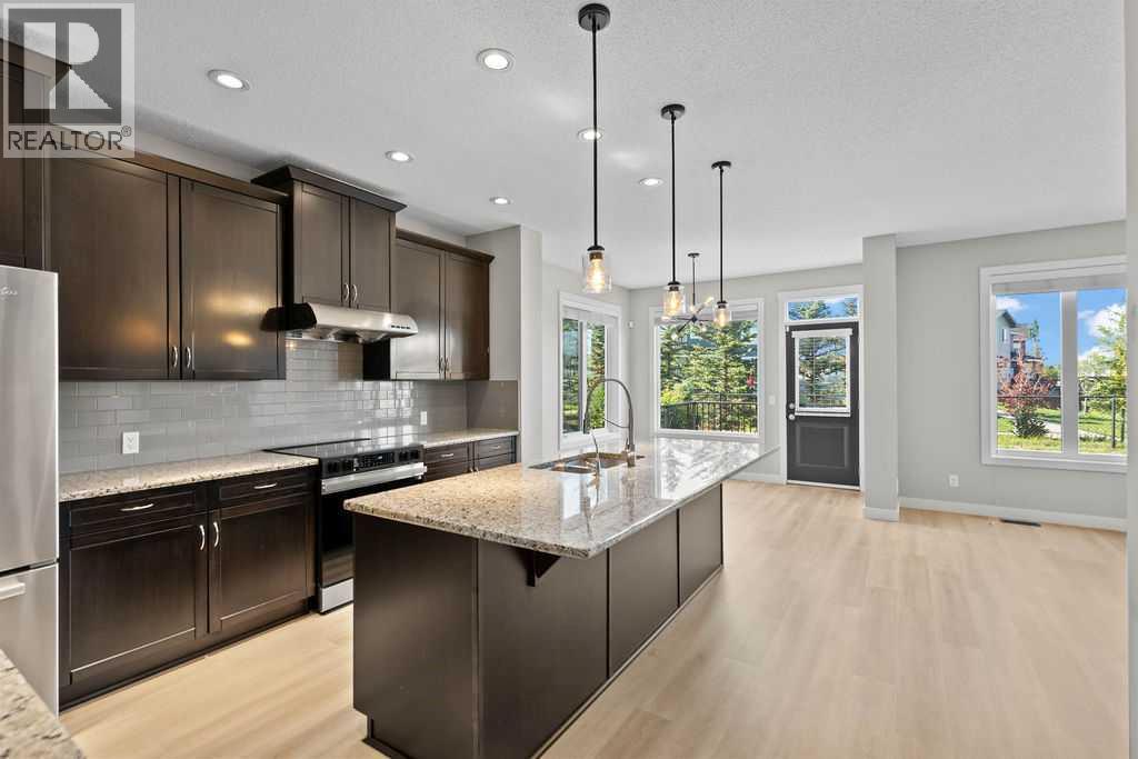 Single Family House for Sale in  Evanspark Gardens NW Evanston Calgary 
