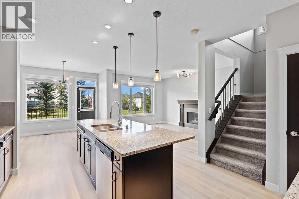 Single Family House for Sale in  Evanspark Gardens NW Evanston Calgary 