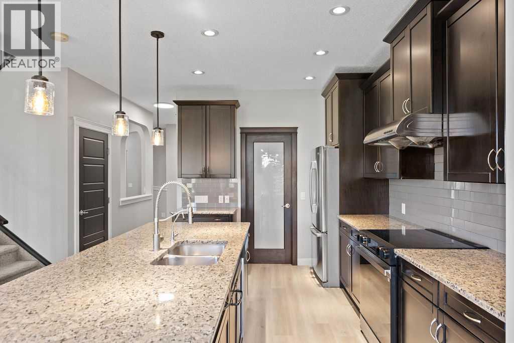 Single Family House for Sale in  Evanspark Gardens NW Evanston Calgary 