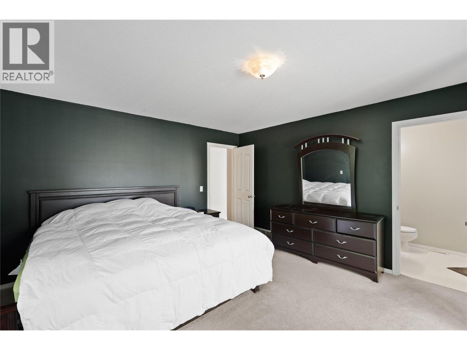 Photo 20 of 2401 Parkview Drive, Kamloops BC