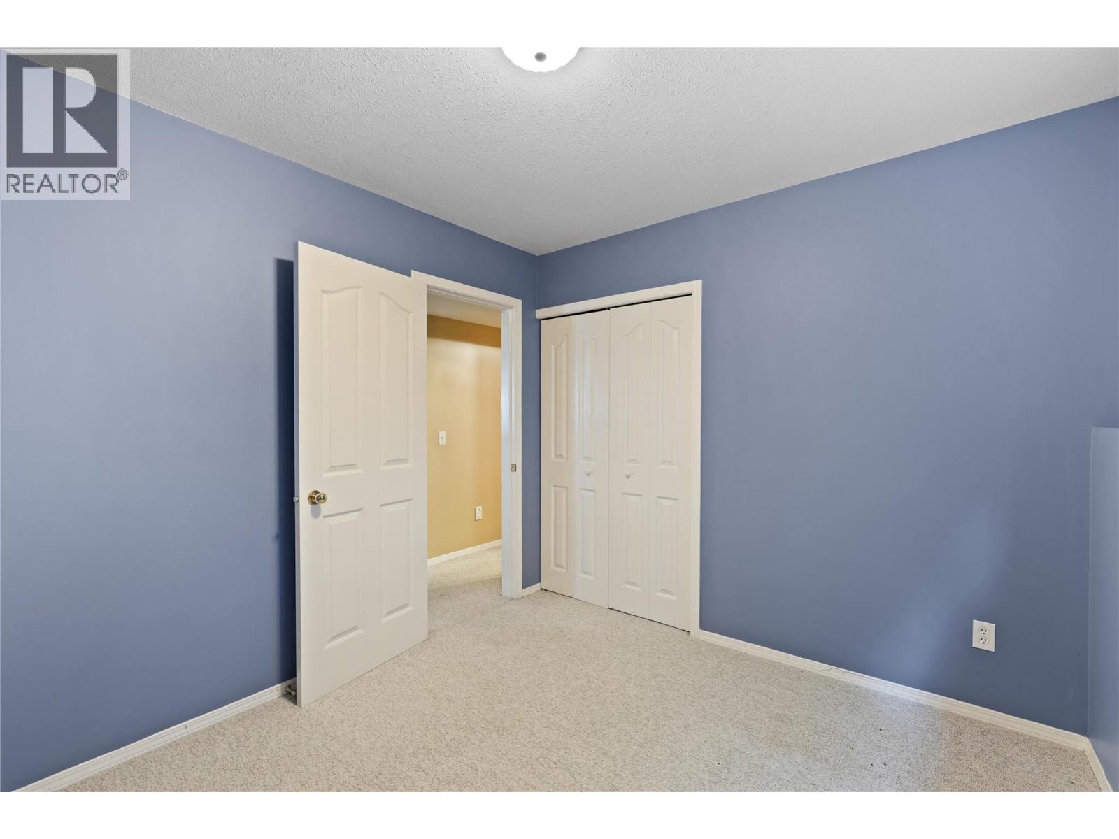 Photo 44 of 2401 Parkview Drive, Kamloops BC