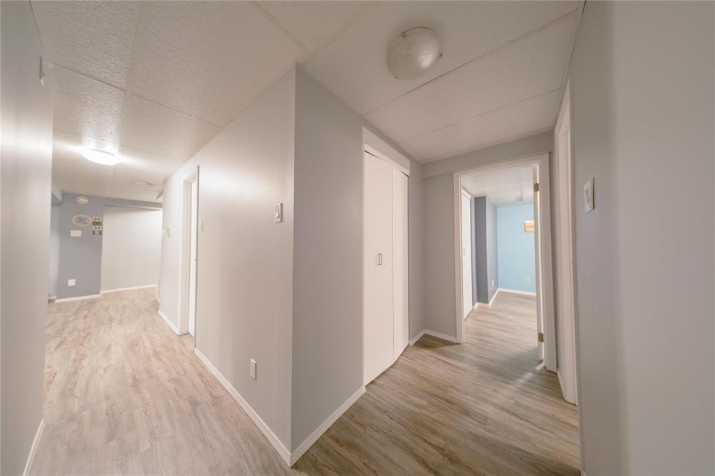 Photo 15 of 87 Kildonan Meadow Drive, Winnipeg MB