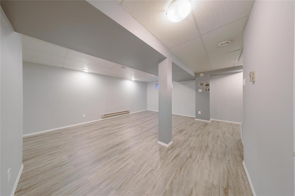 Photo 9 of 87 Kildonan Meadow Drive, Winnipeg MB