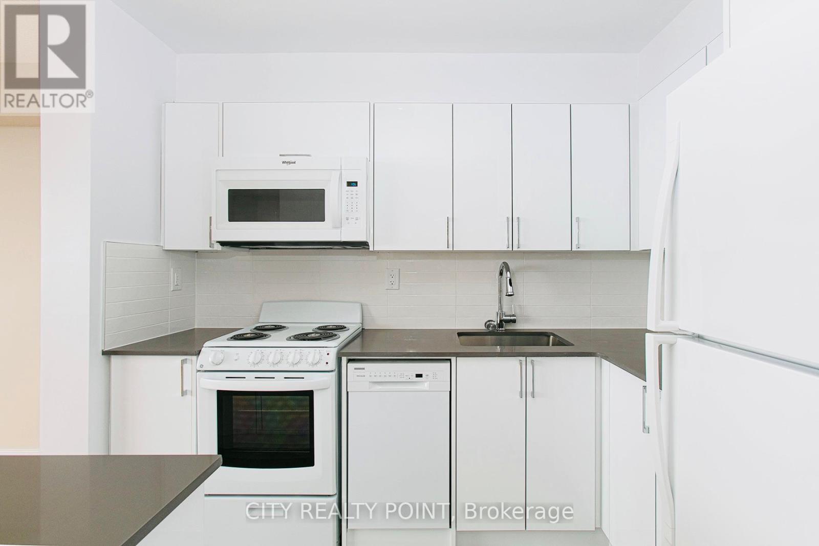 Photo 1 of 1010 666 Spadina Avenue, Toronto ON