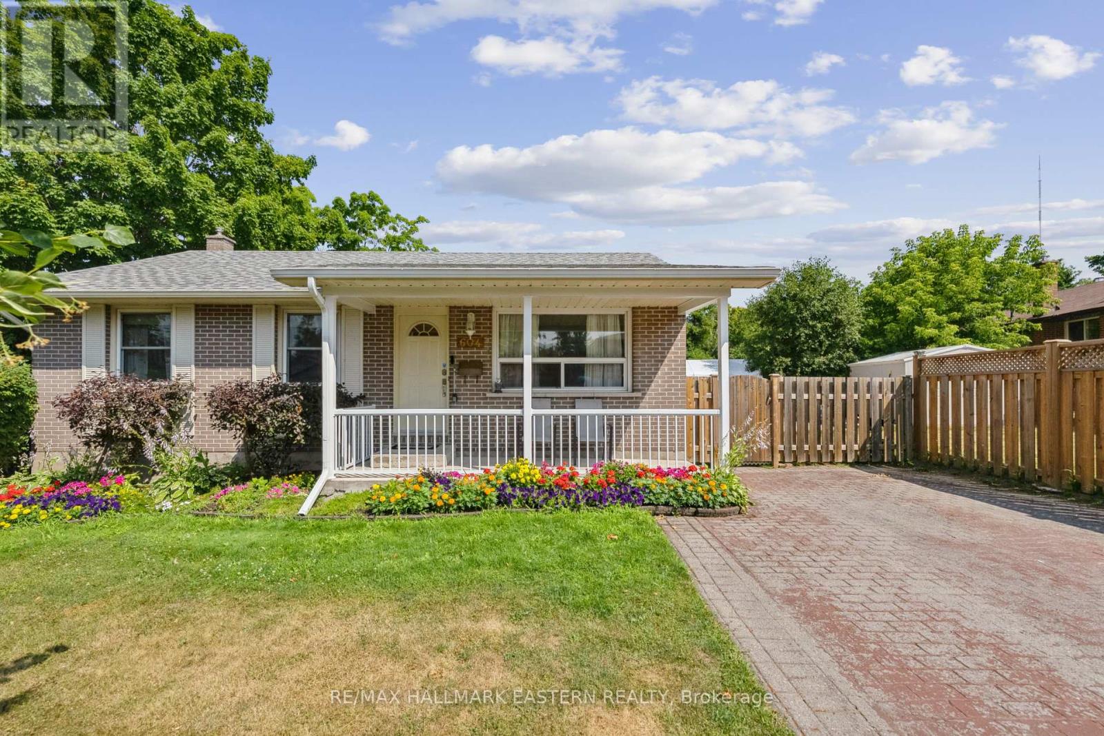 Photo 1 of 604 Garside Drive, Peterborough East ON