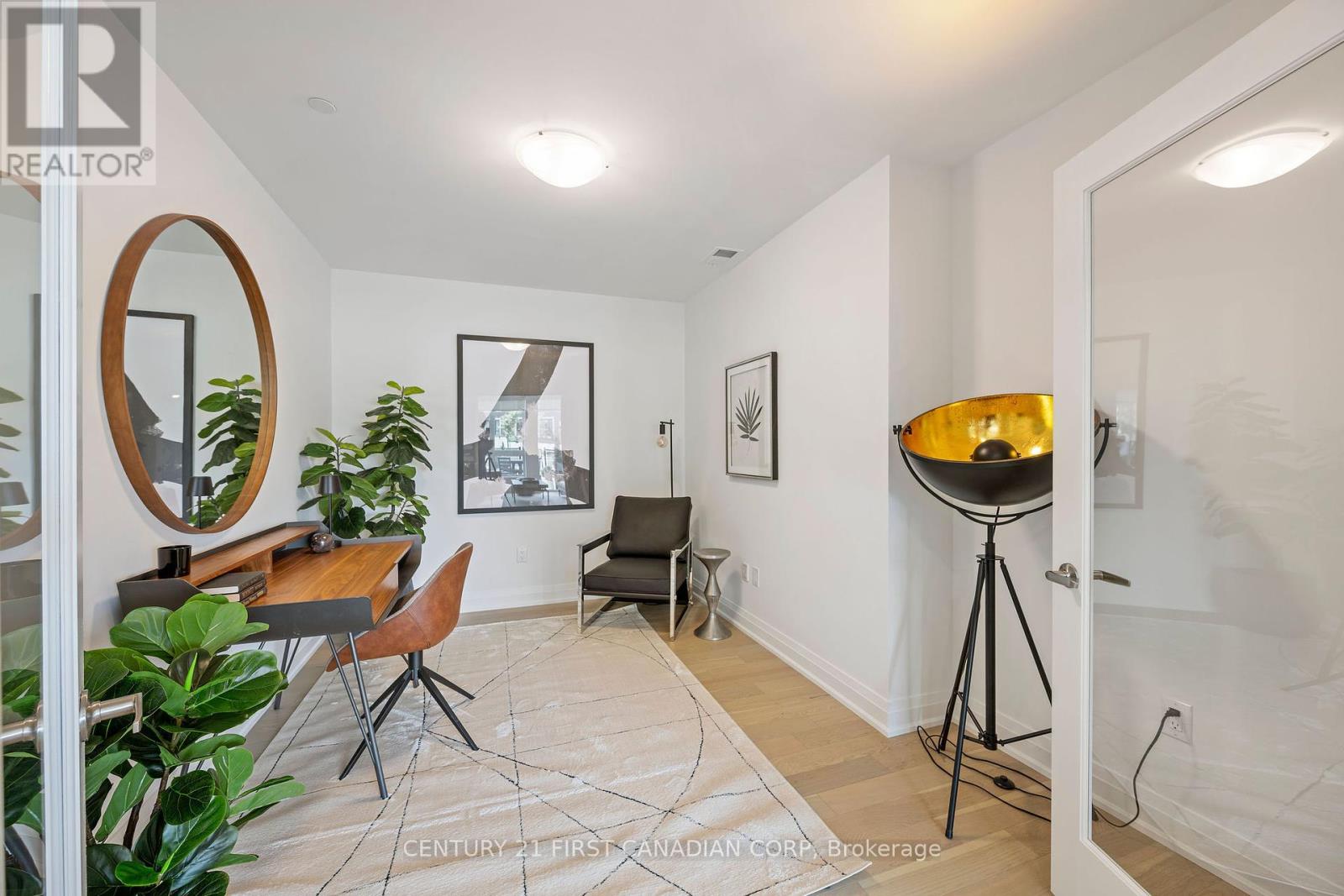 Photo 10 of 102 1975 Fountain Grass Drive, London South ON
